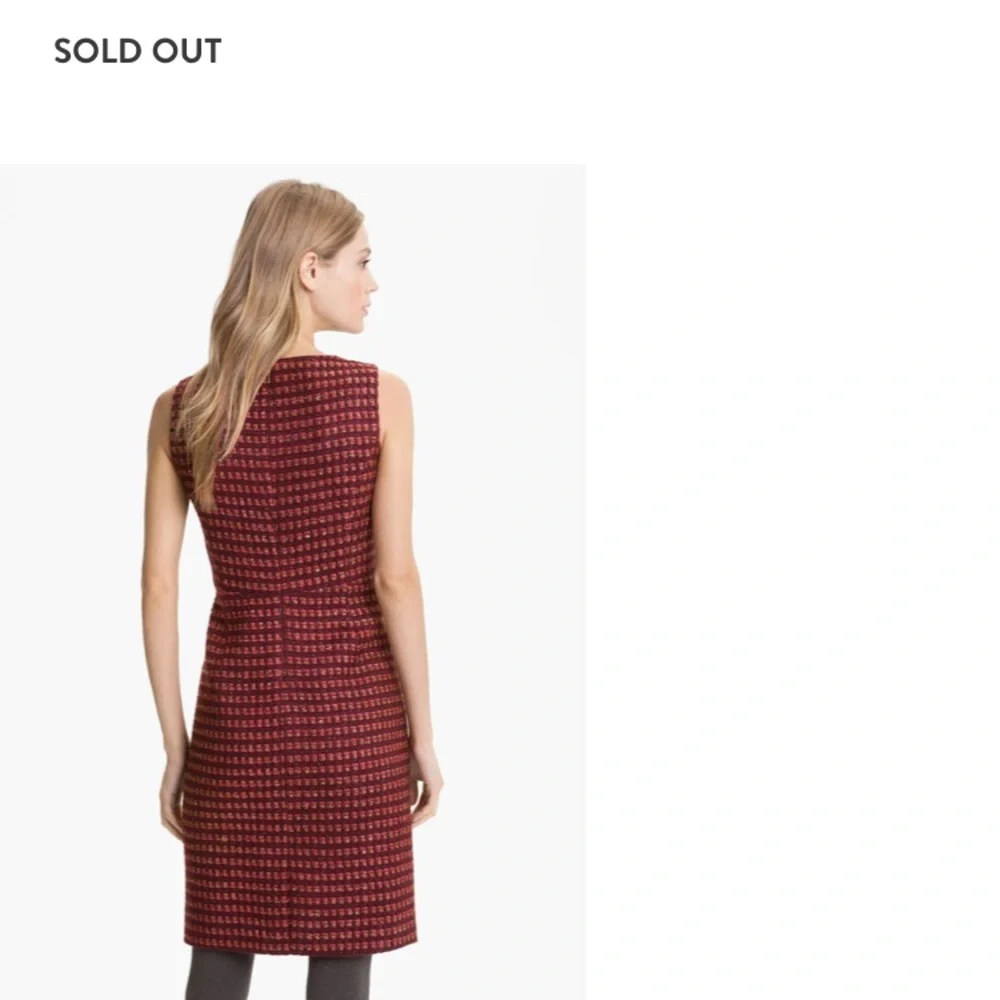 Tory Burch victory dress.NWT. In dark‎ plum